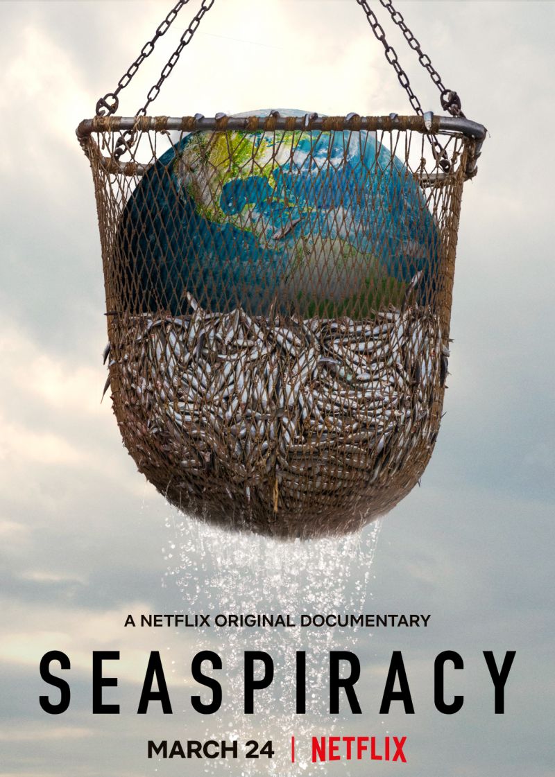 Poster van de Netflix-documentaire Seaspiracy, waarop de wereldbol bovenop gevangen vissen in een visnet ligt.