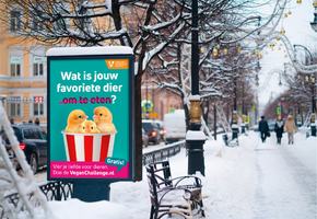 Mock up van abri poster campagne Favoriete Dier