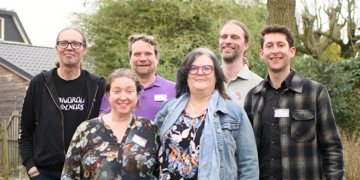 Foto van de 6 nieuwe bestuursleden samen